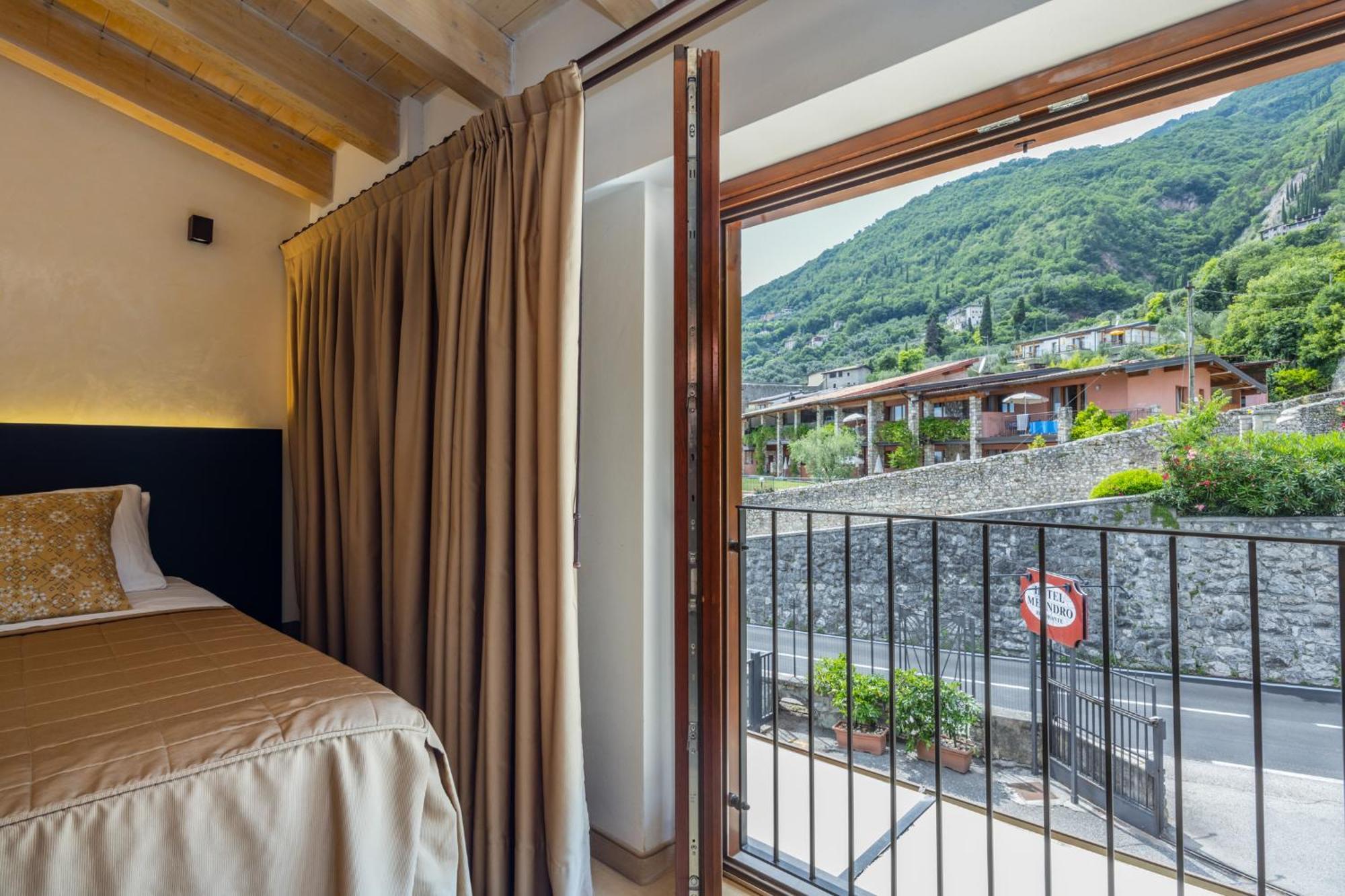 Hotel Meandro - Lake View Gargnano Δωμάτιο φωτογραφία