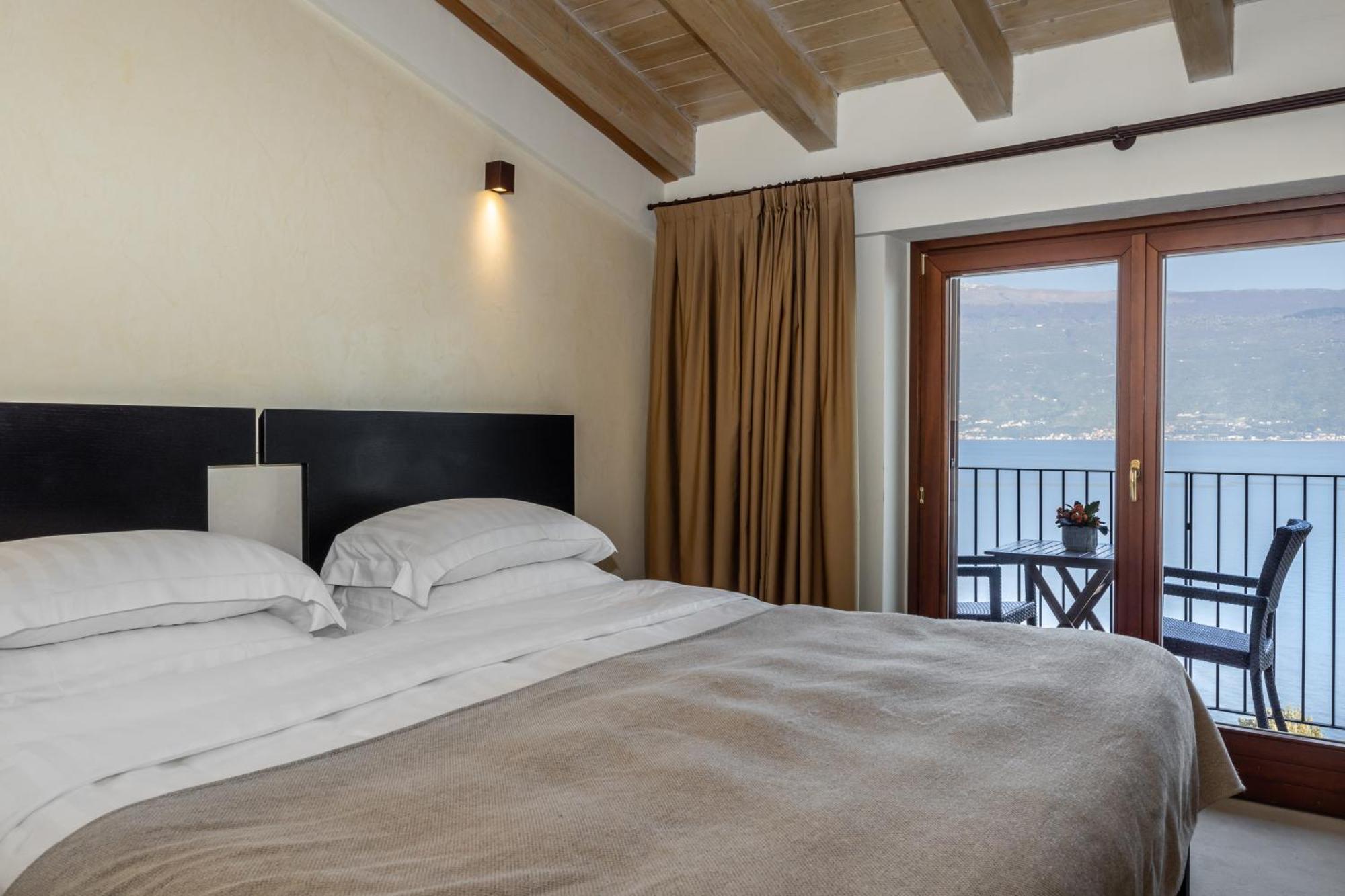 Hotel Meandro - Lake View Gargnano Δωμάτιο φωτογραφία